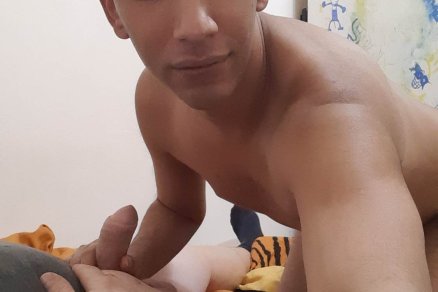 Kissing And Frotting sex